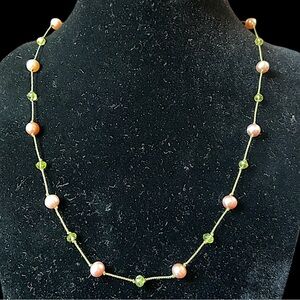 Vintage Sterling Silver Peach Freshwater Pearl Green Peridot Necklace